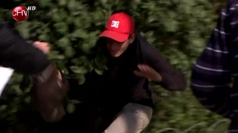 ¡Robo en vivo! Mira el momento cuando las cámaras de Manos al Fuego graban el robo de una cartera