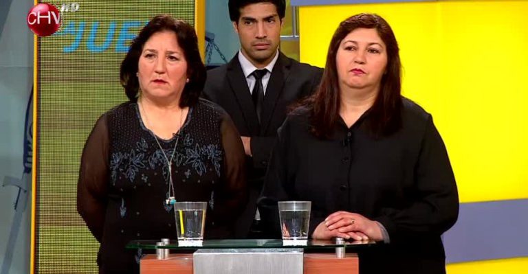 Ana demanda a su hermano para que deje la casa para venderla y palear su enfermedad