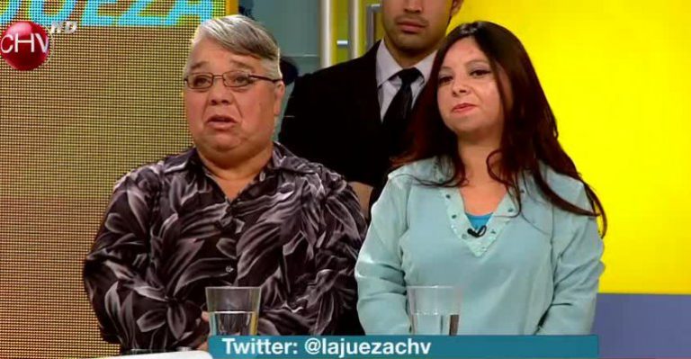 Demanda a su hija, ya que según ella no cuida a sus propios hijos