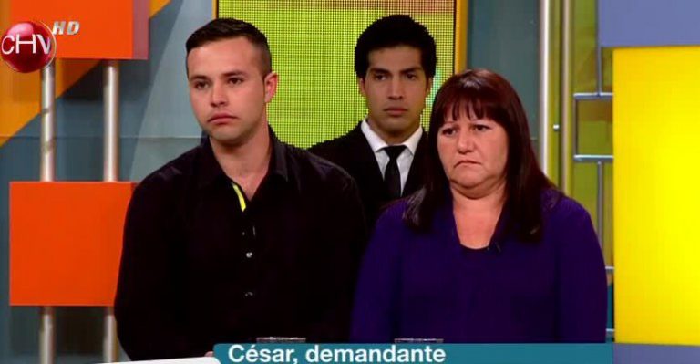 Joven pareja está en guerra por el cuidado de su hija de tres años