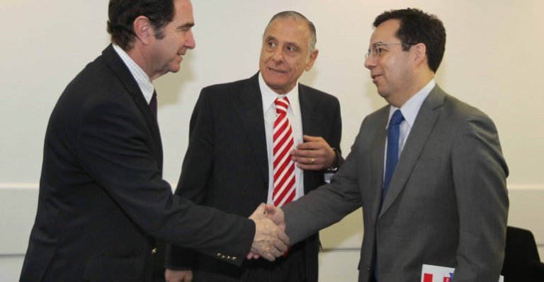 Senador Hernán Larraín: 