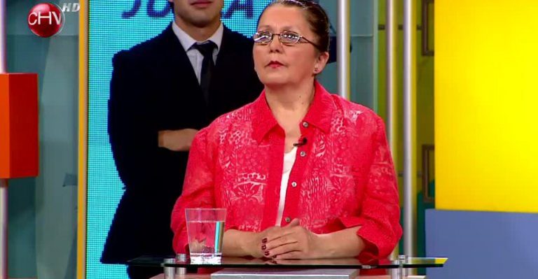 Madre demanda a su hija para que se preocupe más de ella y deje su pasado atrás