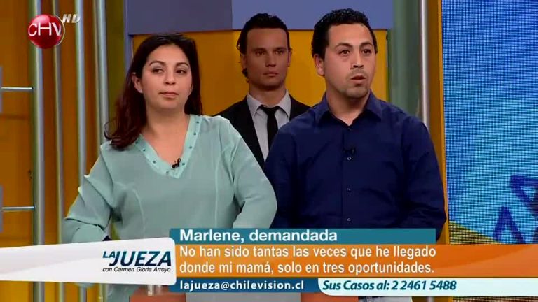 Abuela demanda a su hija para que le entregue cuidado de nietos (1/4)