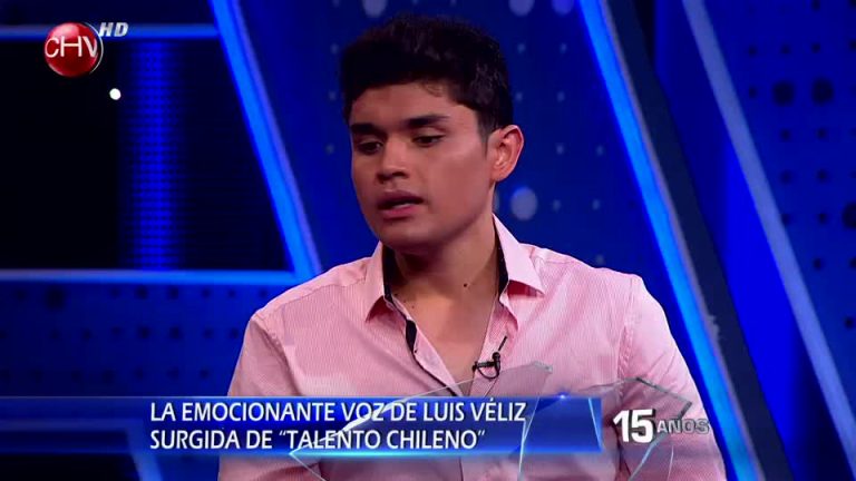Luis Véliz estuvo en Primer Plano y emocionó con su gran voz