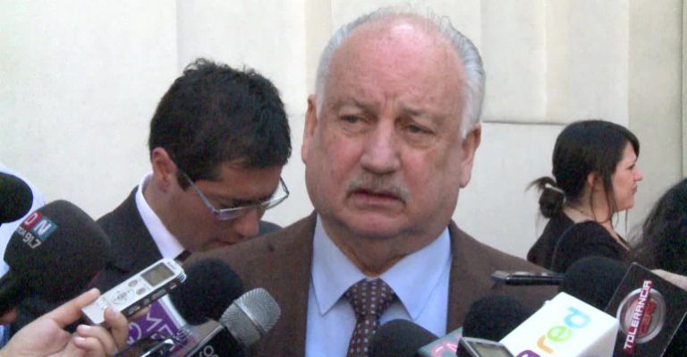 Presidente del PC descarta acuerdo entre gobierno y la UDI por Caso Penta