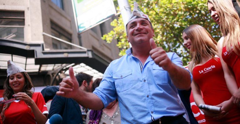 Hackean cuenta de Twitter de Luis Jara con foto pornográfica