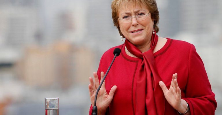 Bachelet negó tajantemente aportes ilegales a su campaña presidencial