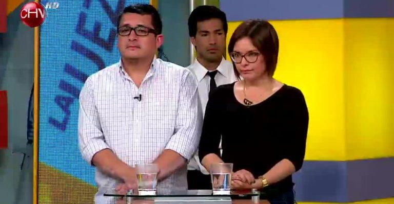 Mario demanda a su madre para que deje de demandarlo por pensión alimenticia