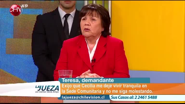 Teresa pide que la dejen vivir en paz en la sede comunitaria de su vecindario