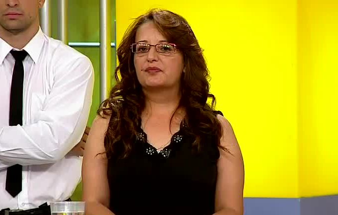 Marcela le exige a su madre que la ayude a recuperar la herencia de su padre (Parte 3)