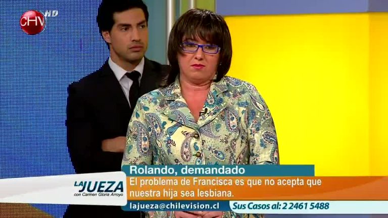 Padres se enfrentan porque la madre no acepta a su hija lesbiana (1/3)