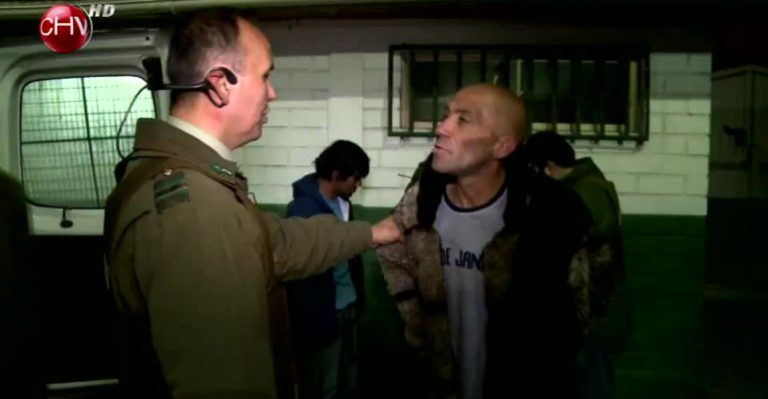 Dos sujetos pretendieron ser mecánicos en panne pero fueron detenidos