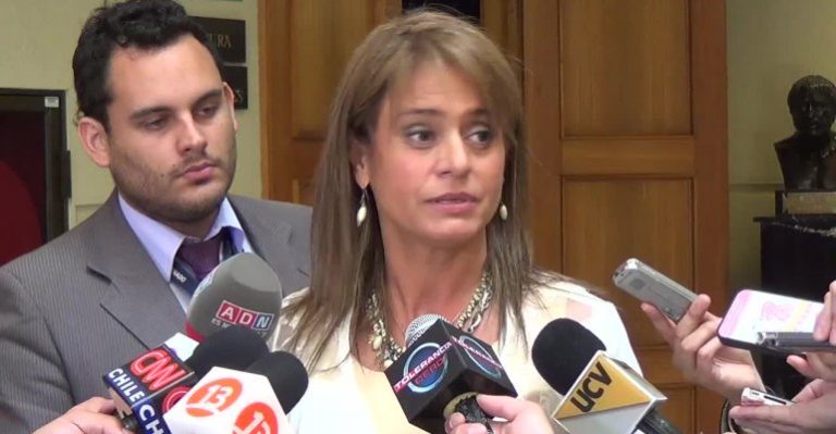 Senadora Van Rysselberghe rechaza acusaciones de fraude al fisco tras querella del CDE en su contra