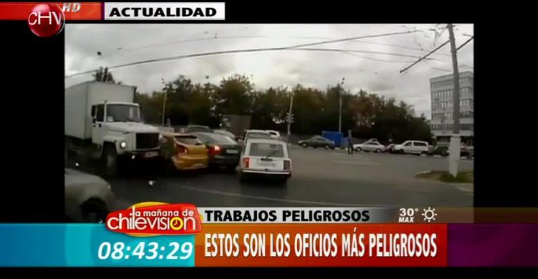 Impactantes registros: Motociclista grabó accidente que casi le quita la vida