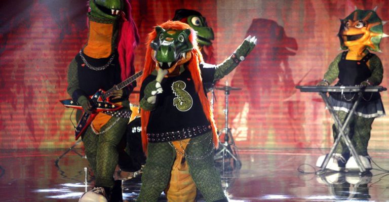 HeavySaurios revolucionaron la Teletón a puro metal infantil