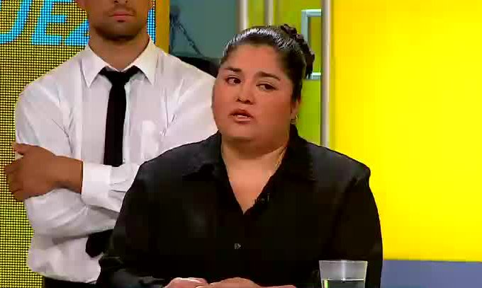 Marta le exige a su madre que le diga quien es su papá (Parte 2)