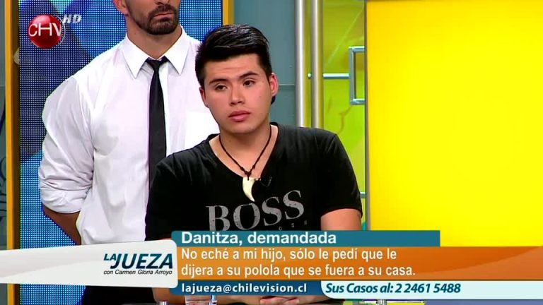 Madre e hijo en conflicto por deuda de crédito (3/3)