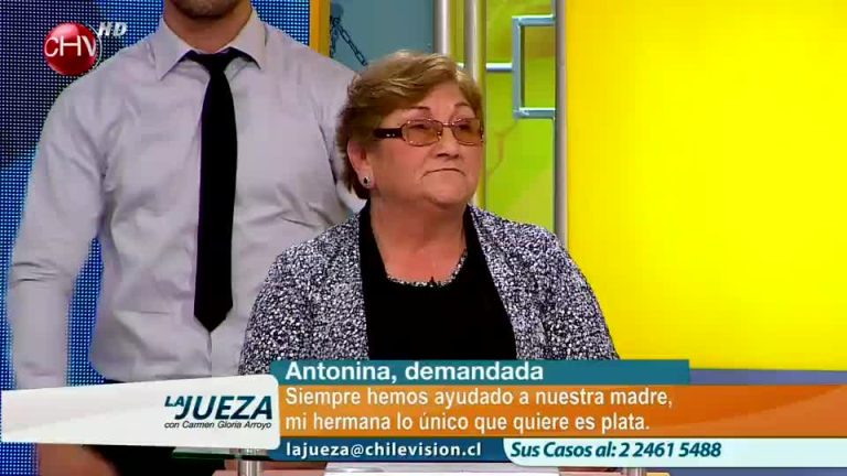Hermanas se enfrentan por el cuidado de su anciana madre (1/3)