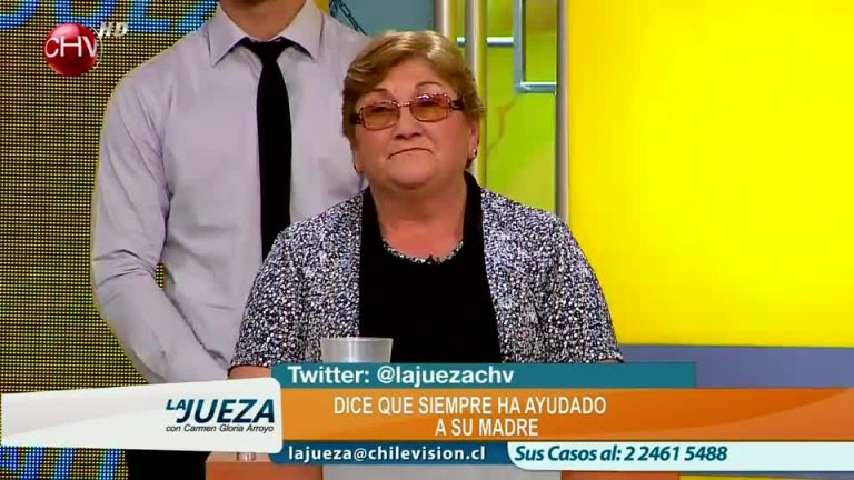 Hermanas se enfrentan por el cuidado de su anciana madre (3/3)