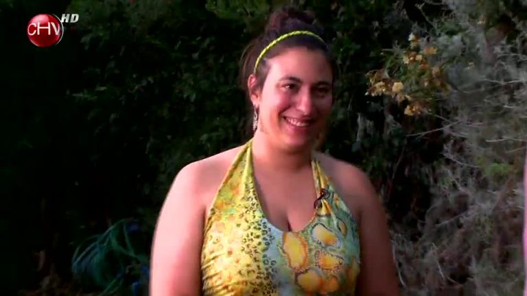 Nestor le devolvió la mano a Camila con una romántica canción