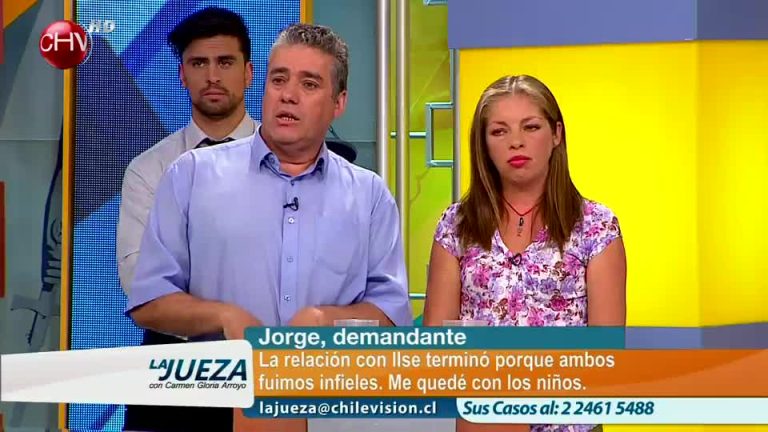 Quiere la nulidad tras estar 12 años separados, él asegura que ella abandonó a sus hijos (1/3)