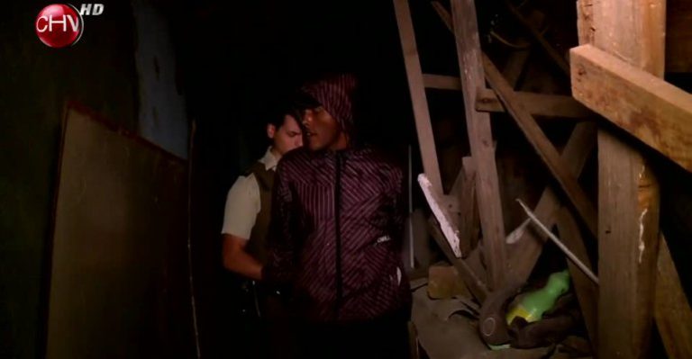 Sujeto es sorprendido robando al interior de una vivienda