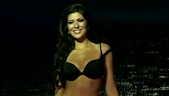 Miss Chile decide no operarse tras muerte de reina de belleza ecuatoriana en cirugía