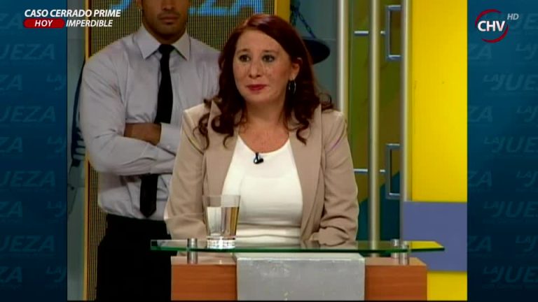 Madre no está de acuerdo con la relación de su hija (1/4)