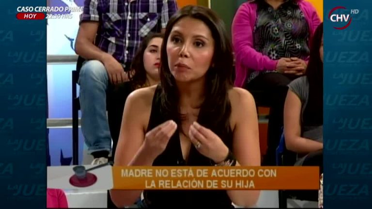 Madre no está de acuerdo con la relación de su hija (4/4)