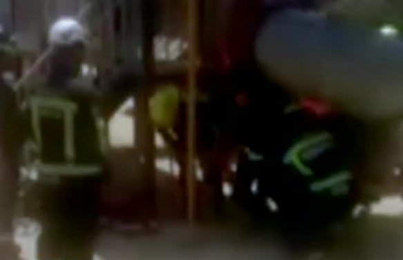 Imágenes de situaciones que comienzan como un juego y terminan en accidentes