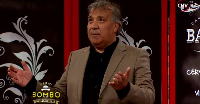 Óscar Gangas sacó carcajadas con entretenidos chistes sobre extranjeros