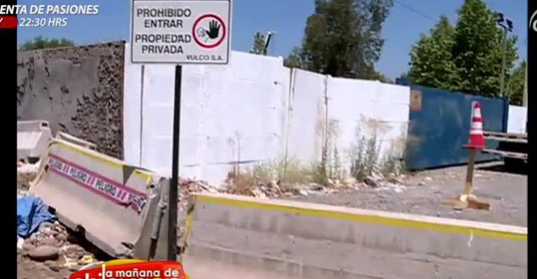 Sin explicación: Vecinas denuncian que les cerraron la calle