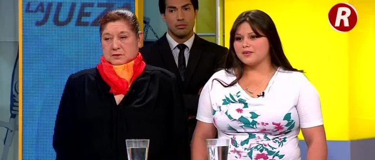 Hija y madre demandan al padre de familia pidiendo el divorcio y compensación económica Parte 2