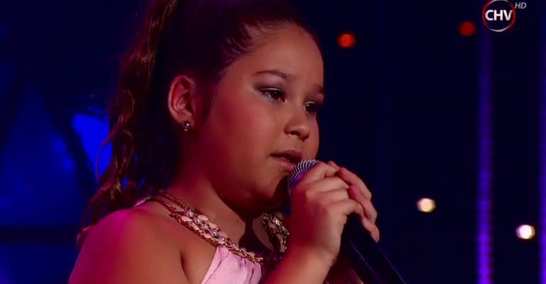 La emoción de Antonia al no poder interpretar su tema para Los Fantásticos