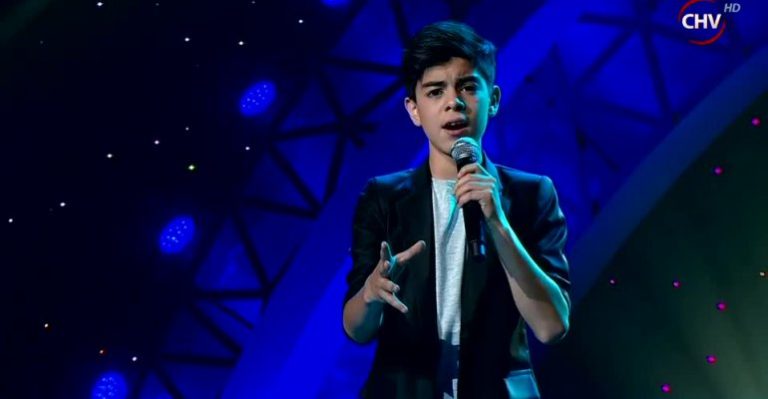 Alex y Antonia se enfrentan por primera vez en duelo de canto en Pequeños Gigantes