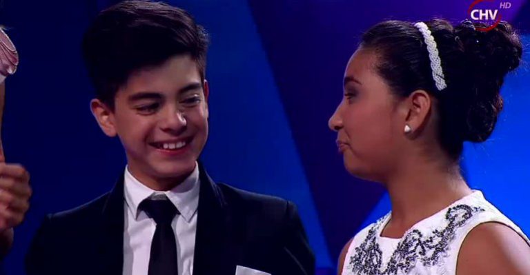 Krishna y Alex se enfrentan en el duelo final de cantantes