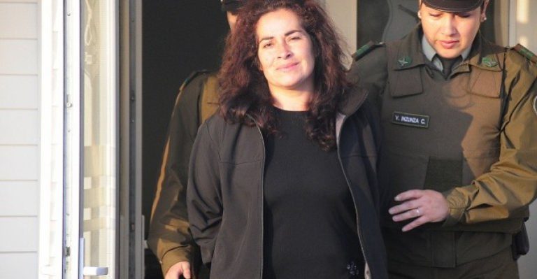 Descartan olla como prueba en juicio contra mujer que cocinó a su pareja en Molina