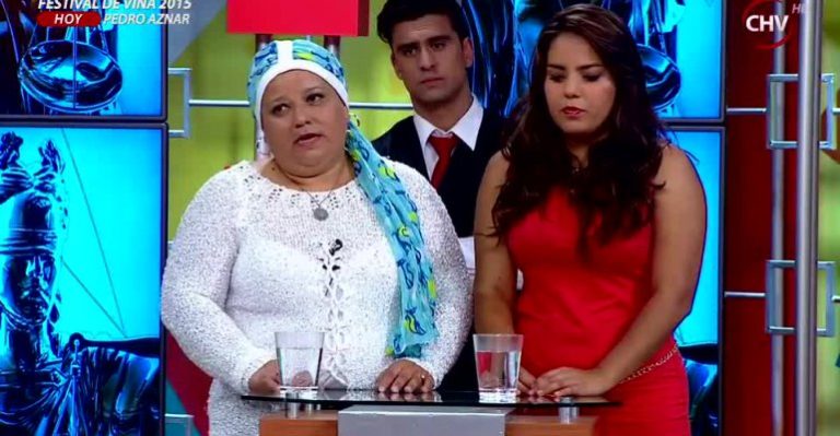 Madre exige a su hija el cuidado de sus nietos ya que la joven sufre violencia intrafamiliar