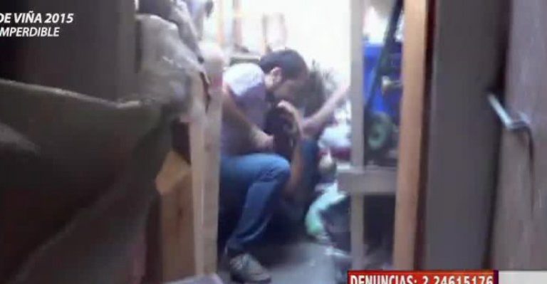 Detención ciudadana: Vecinos ayudaron a detener a delincuente que trató de asaltar a policía