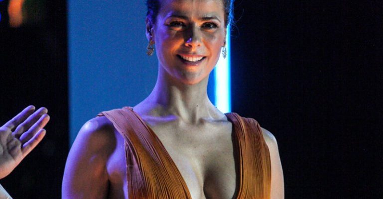 Tonka Tomicic y el secreto tras su voluptuosa figura lucida en festival de Antofagasta