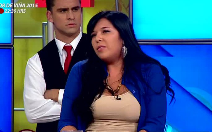 Mujer que agrede a su ex pareja lo demanda por pensión de alimentos (Parte 2)