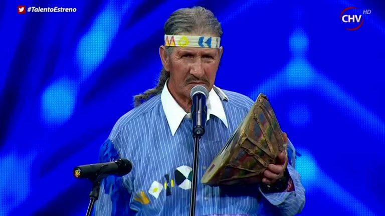 Arco Veloz, de 153 años, fue el primero en presentarse en Talento Chileno