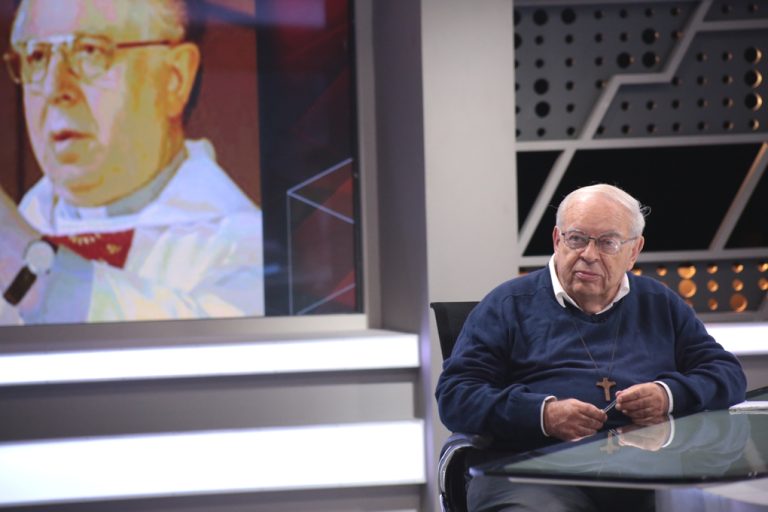 Percival Cowley:Durante 20 años no estuvo permitido discutir en la Iglesia