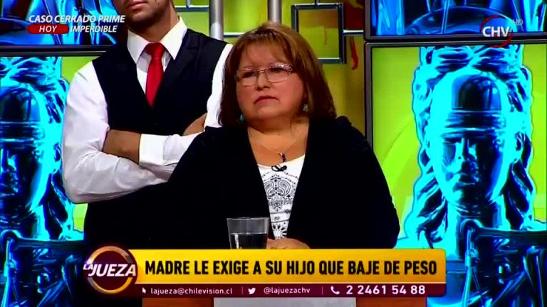 Madre exige que su hijo baje de peso para que pueda operarse (Parte 1)