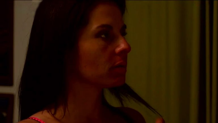 Busqué una familia de ensueño pero mi marido homosexual sólo quería dinero (3/3)