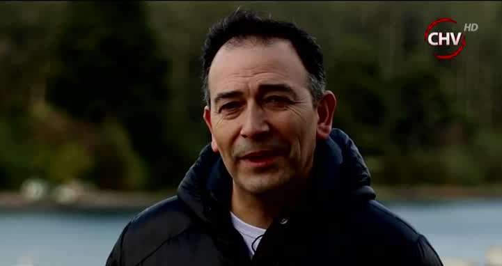 Hombre realizó cirugías en su rostro por temor al rechazo de su joven esposa