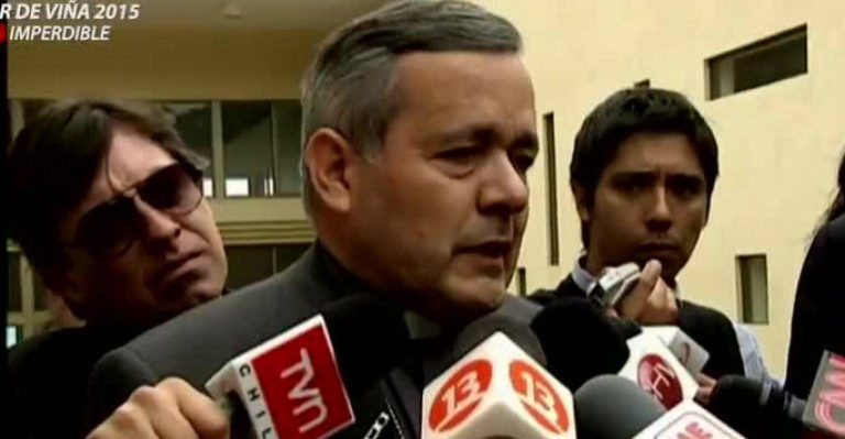 Conoce la reacción de los feligreses tras asumir Juan Barros como obispo de Osorno