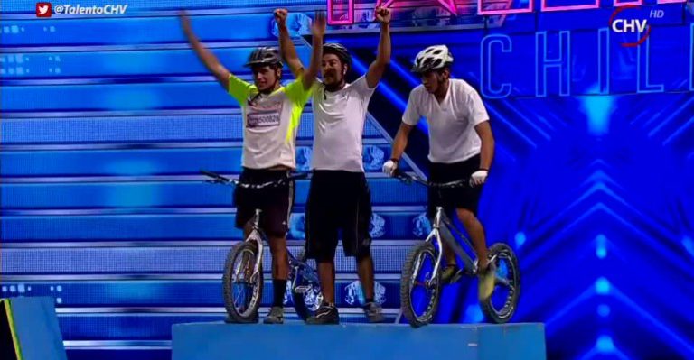El trial en bicicleta dejó atónito al público de Talento Chileno