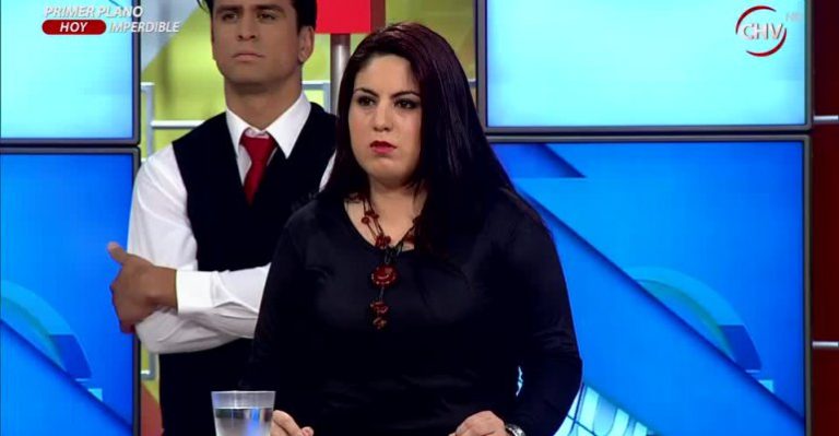 Demando a mi padre para que se ponga al día con la pensión de alimentos