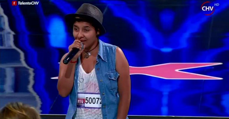 Francisca Cortés entregó lo mejor de su canto y se llevó un rotundo sí